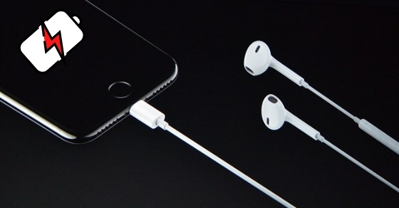 Vừa nghe nhạc vừa sạc điện thoại có sao không? Xem ngay câu trả lời
