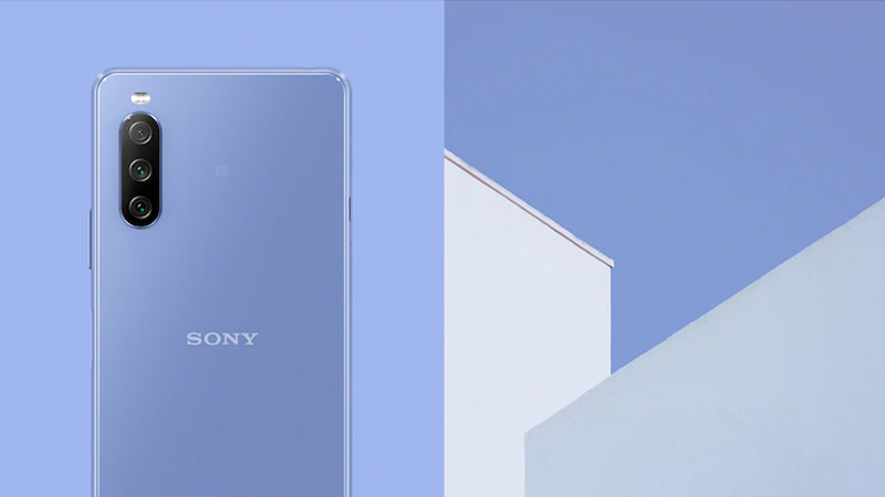 Dùng vải mềm lau camera máy