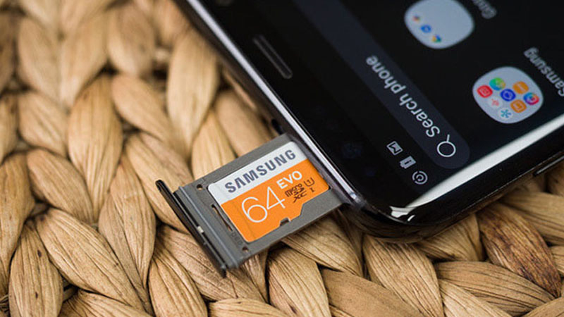 Tháo thẻ SD điện thoại Samsung