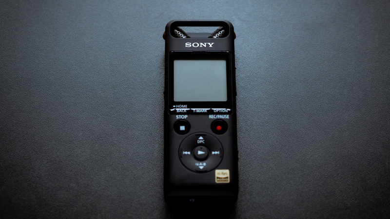Máy ghi âm kỹ thuật số Sony