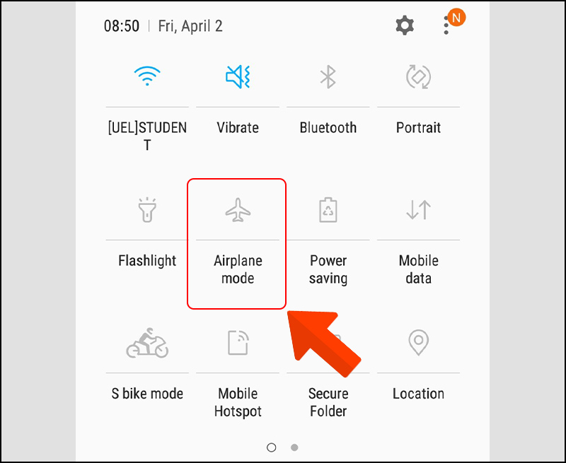 Mở chế độ máy bay trên điều hướng của điện thoại