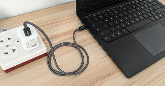 Có nên tháo pin, sử dụng nguồn điện trực tiếp cho laptop?