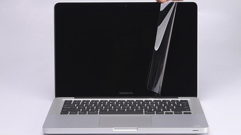 Có Nên Dán Màn Hình Laptop, Macbook? Dán Màn Hình Ở Đâu Uy Tín? -  Thegioididong.Com