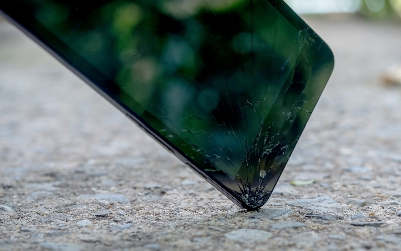 Điện thoại bị va đập