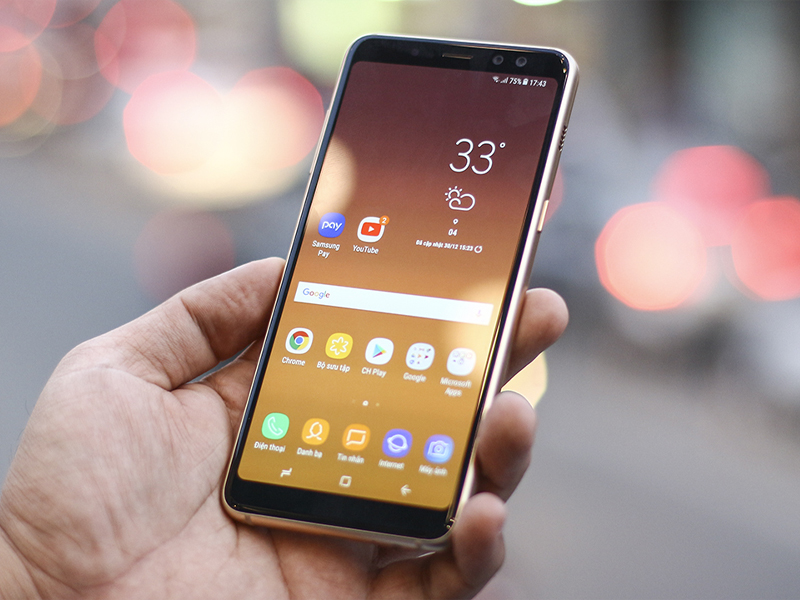 Điện thoại Samsung A8 2018 không có tính năng bật tên nhà mạng