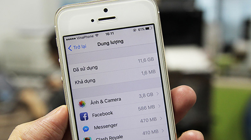 Do iPhone hết dung lượng lưu trữ