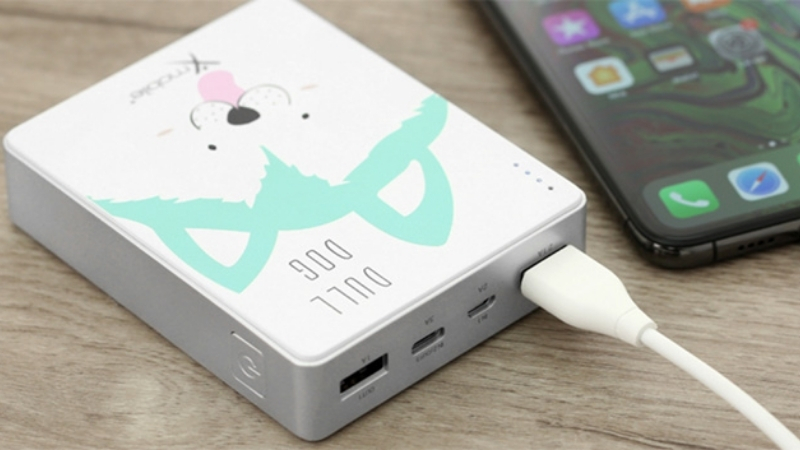 Sạc dự ph&ograve;ng 10000mAh sạc được bao nhi&ecirc;u lần