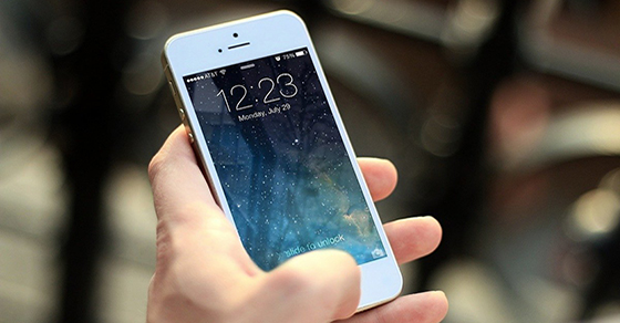 Cách viết tên lên màn hình điện thoại iPhone cực đơn giản, nhanh chóng