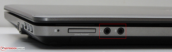 Hai cổng 3.5 trên laptop.