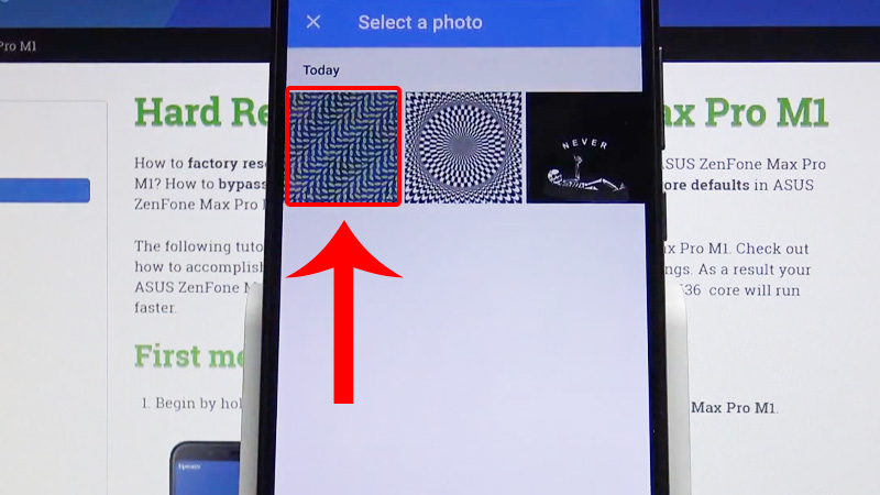 Chọn ảnh bạn muốn đặt l&agrave;m h&igrave;nh nền