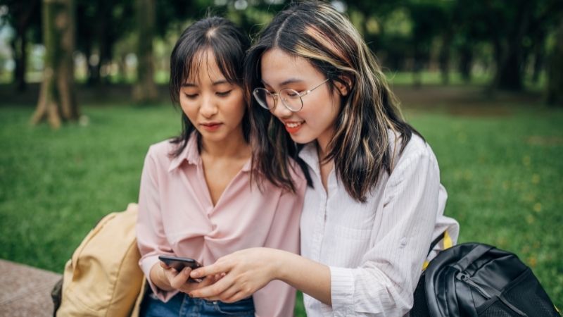 Điện thoại rất cần thiết với học sinh, sinh viên