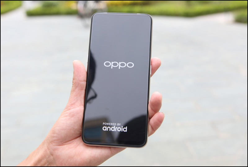 Làm thế nào để khắc phục điện thoại Oppo bị treo logo?
