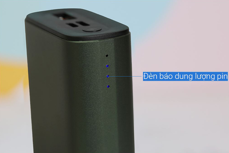 Sạc dự phòng có 4 đèn LED