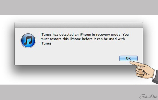 iTunes sẽ thông báo phát hiện thiết bị đang cần khôi phục