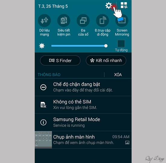 Mở bảng thông báo bằng cách trượt xuống từ phía trên cùng của màn hình