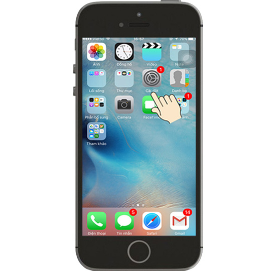 Bước đầu bạn vào "Cài đặt" trong menu của iPhone 5S.