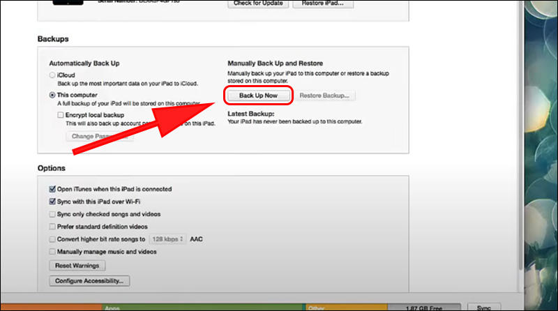 Chọn Back up now trên iTunes để sao lưu thiết bị