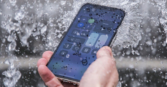 Cách xử lý khi iPhone 5s và các dòng iPhone khác bị rơi xuống nước