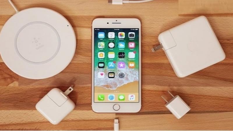 Rút sạc nhưng điện thoại vẫn báo đầy pin