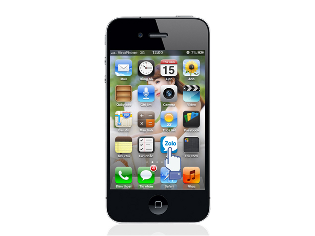 Từ màn hình chính bạn mở ứng dụng Zalo lên.