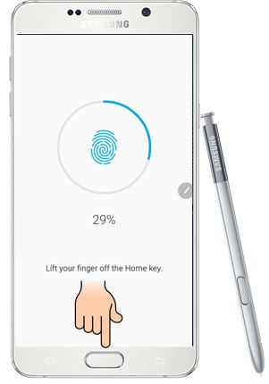 Đặt ngón tay lên phím home Samsung Note 5