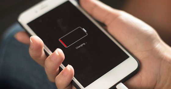 Có nên sạc pin iPhone qua đêm không? Những điều cần lưu ý khi sạc