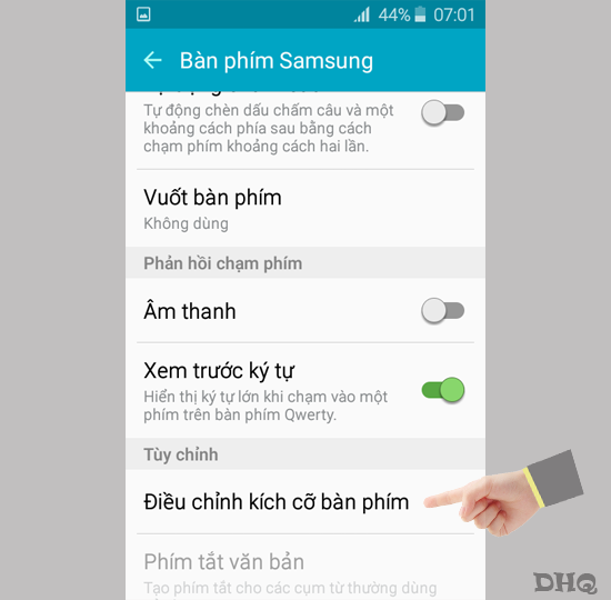 Đối với người dùng Samsung Galaxy J1 2016, việc điều chỉnh kích cỡ bàn phím là rất quan trọng để giúp bạn nhập liệu dễ dàng hơn. Năm 2024, Samsung đã nâng cấp tính năng điều chỉnh kích cỡ bàn phím của hai bên tay, giúp người dùng dễ dàng tuỳ chỉnh phù hợp với kích thước tay của mình. Hãy xem hình ảnh để tận hưởng kiểu bàn phím trên Samsung Galaxy J1 2016 đã được điều chỉnh.