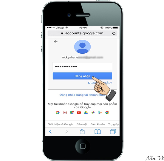 Bạn mở trình duyệt, vào trang accounts.google.com và đăng nhập Gmail vào.