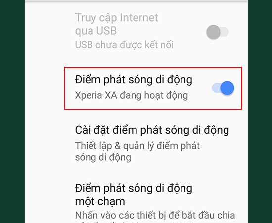 Bước 3: Bật Điểm phát sóng di động lên.