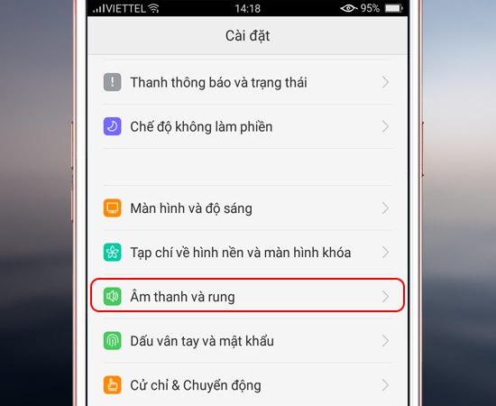Bước 2: Tiếp theo chọn Âm thanh và rung.
