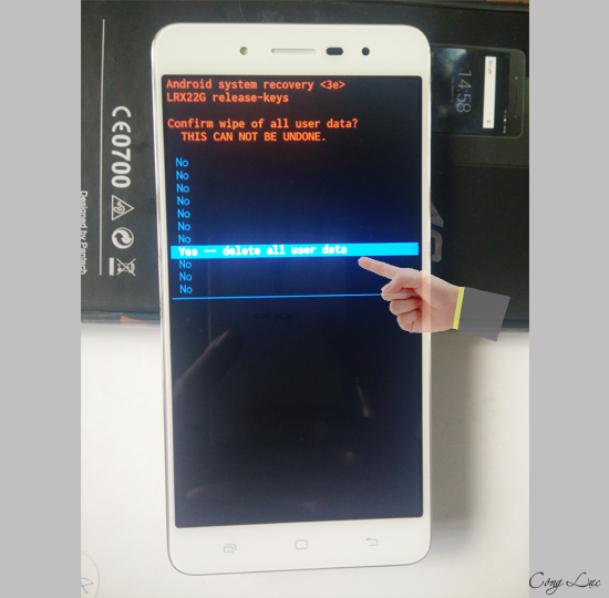 Chọn Yes--delete all user data