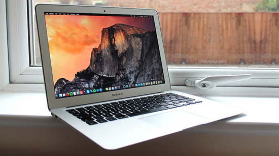Macbook Air.