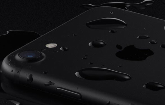 Khả năng chống nước v&agrave; bụi iphone 7