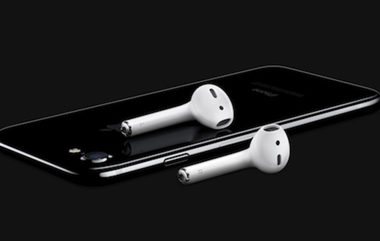 tai nghe kh&ocirc;ng d&acirc;y AirPods