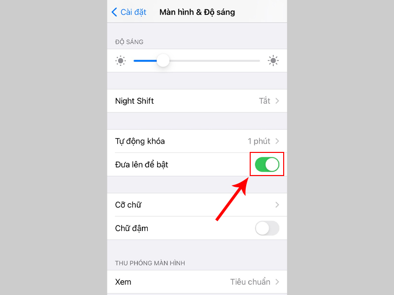 Trượt sang phải để bật t&iacute;nh năng đ&aacute;nh thức m&agrave;n h&igrave;nh cho m&aacute;y của bạn