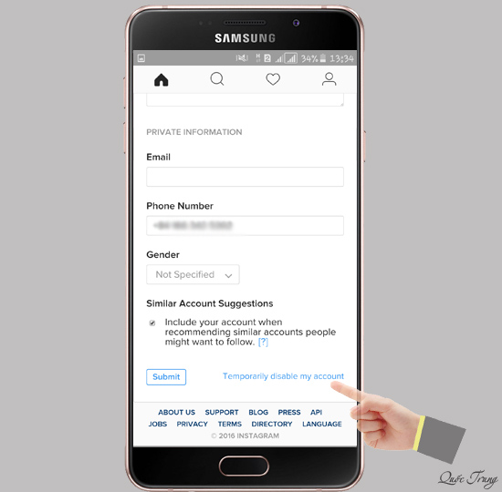 Kéo xuống dưới cùng và chọn Temporarily disable my account.