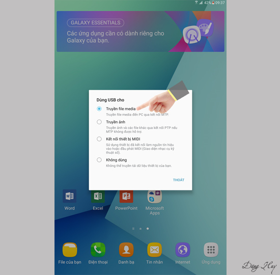 Bước 1: Kết nối cáp với điện thoại và chọn Truyền file media