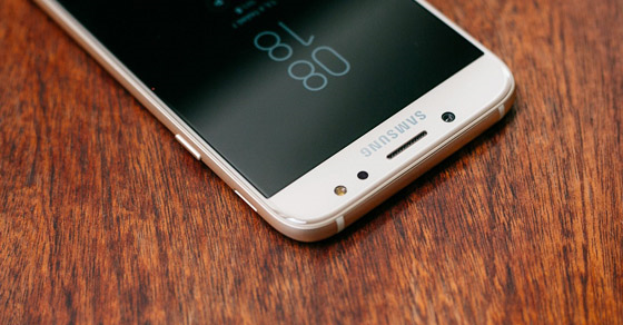 Có thể tắt chế độ màn hình trắng đen trên điện thoại Samsung bằng cách nào?
