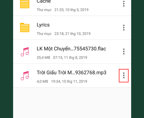 Bước 5: Tại b&agrave;i h&aacute;t vừa tải về, chọn biểu tượng ba chấm.