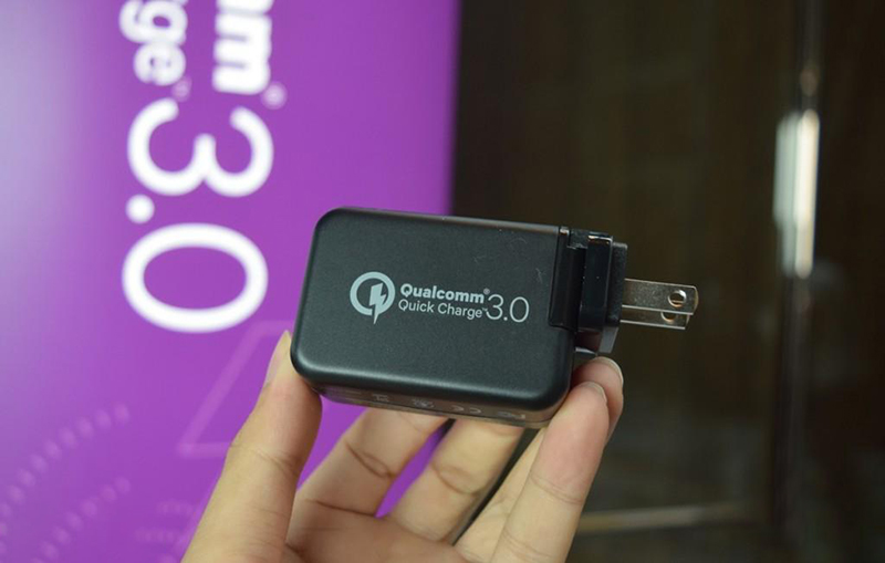 Quick charge 3.0. Qualcomm quick charge 4. Надпись Qualcomm quick charge 3.0. Быстрая зарядка надпись. Маркировка быстрой зарядки.