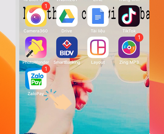 Bước 1: Đầu ti&ecirc;n bạn tải ứng dụng về v&agrave; mở ứng dụng l&ecirc;n.