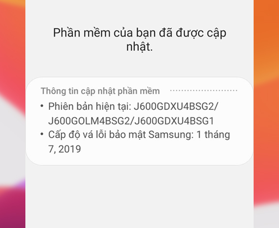 Bước 4: Cuối cùng bạn hãy chờ đợi quá trình phần mềm được cập nhật lên.