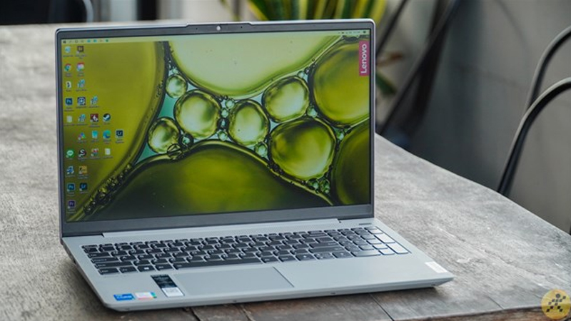 Thiết kế bên ngoài của laptop