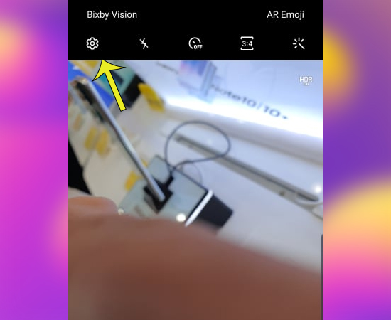 Bước 2: Bạn chọn vào biểu tượng bánh răng (cài đặt camera).