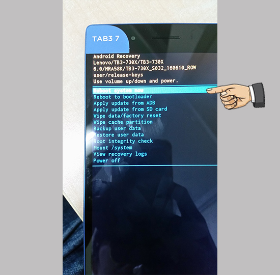 Bước 1: Tắt nguồn hoàn toàn. Sau đó nhấn nút nguồn+AL tăng để vào recovery.Dùng phím âm lượng tăng di chuyển và phím âm lượng giảm để chọn.