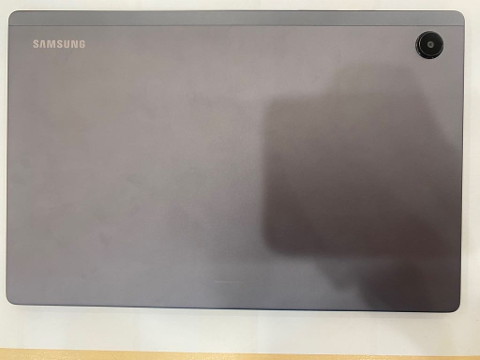 Samsung Galaxy Tab A8 (2022) sẽ đem đến cho bạn trải nghiệm giải trí và làm việc đỉnh cao. Với màn hình lớn và tính năng nâng cấp đáng kinh ngạc, Galaxy Tab A8 (2022) sẽ không làm bạn thất vọng. Hãy xem hình để cảm nhận ngay.